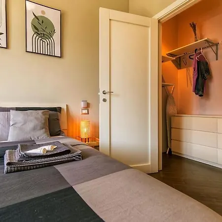 Exclusive & Strategic 2-bedroom Apartment, 50m From M4 Apartament *