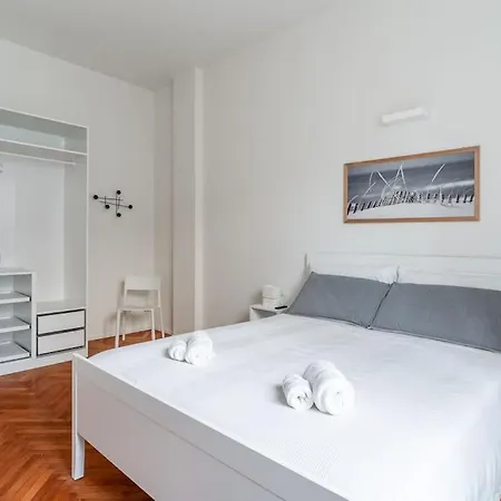 Urban Flat Papiniano - Walk To Duomo Navigli M2-m4 Daire *