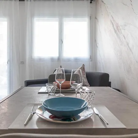 Apartment Italianway Comfort - Fara 29 *