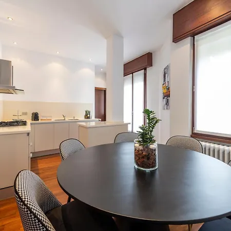 Aparthotel Royal Luxury P.zza Della Repubblica Milaan
