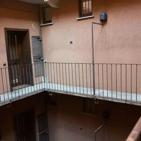 Disciplini A 5 Min Dal Duomo Appartement Milan