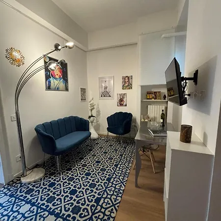 Functional & Modern In Nolo District By Rentopolis