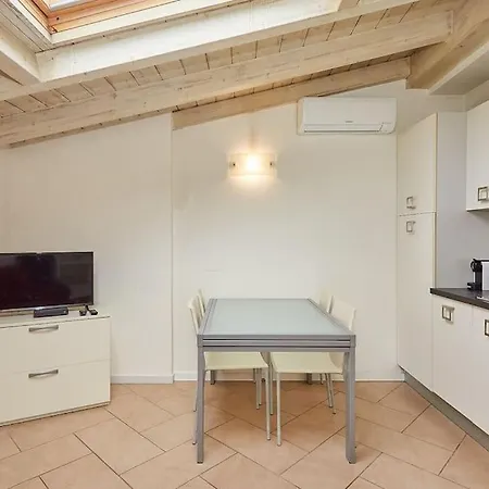 Apartman Bovisa Smart 32