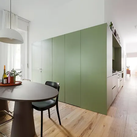 Abbiategrasso M2 With Balconies Apartment *
