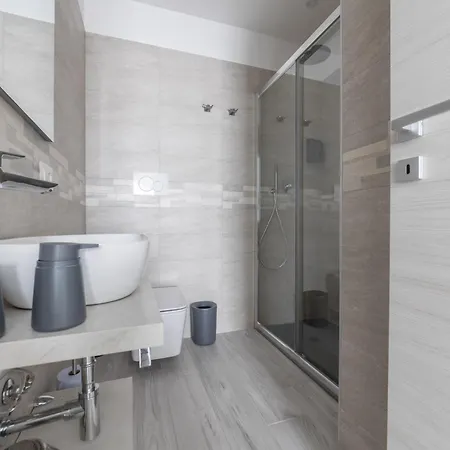 Chezromyk 2 The Kosher 4*