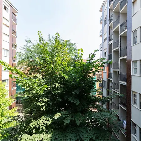 Trendy Corner - Fashion District מילאנו