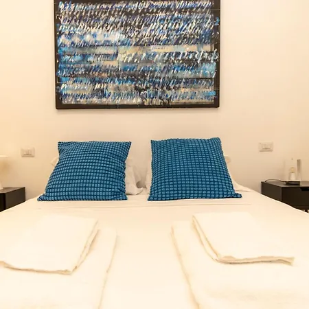 Loft Luxury Design- With 2 Bedrooms -wifi Ultra-5min Metro *