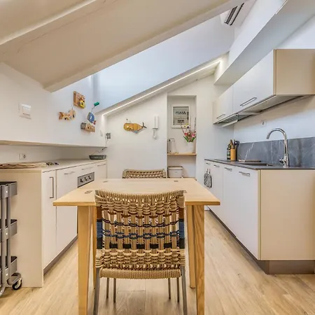 Apartment 2 Pax Wi-fi Porta Ticinese *