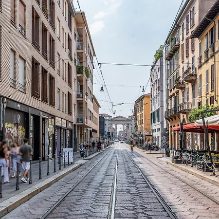 2 Pax Wi-fi Porta Ticinese Mailand