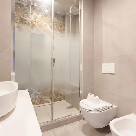 Guesthost - M5 Gerusalemme Modern&elegant X4 Lejlighed Milano