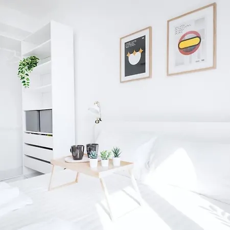 Easylife - With Balcony Near Navigli 아파트 *