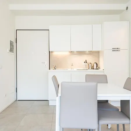 Apartamento Elegante Bilocale Isola A - Mirable Pm