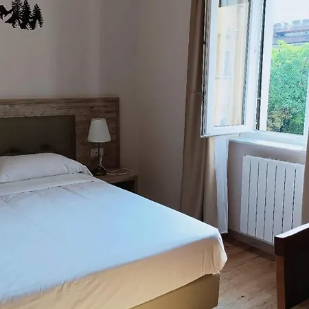 Station Group - Via Ponte Seveso 18 게스트하우스 밀라노