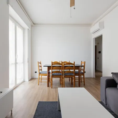 Guesthost - Corso Lodi Modern With Balcony