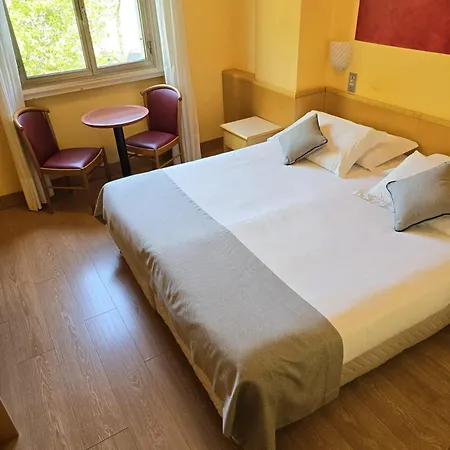 Mokinba Sant'ambroeus Milán