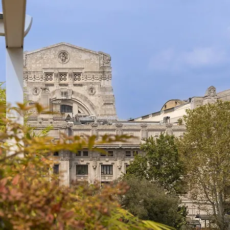 Glamorous Terrace Excl 3bdr A 300mt Da