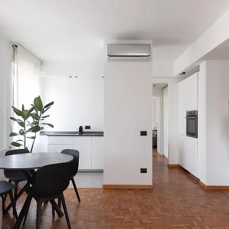 Youhosty- Terragni 31 Milano