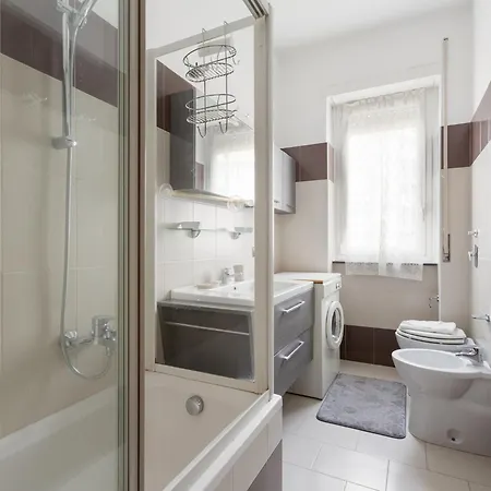 Guesthost - Bande Nere M1 Comfy With Balcony Апартаменты *