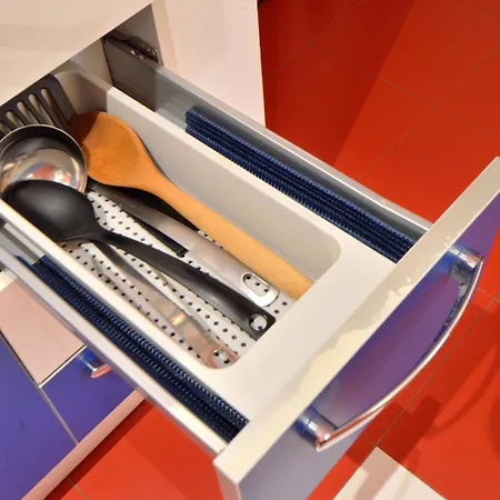 Lejlighed Bellissimo Mini Deluxe Di Design E A Tema Inghiterra - Potente Wi-fi Ottimo Il Collegamento Con Aeroporto Di Malpensa E Rho Fiera, Vicino A 3 Linee Metropolitane Milano