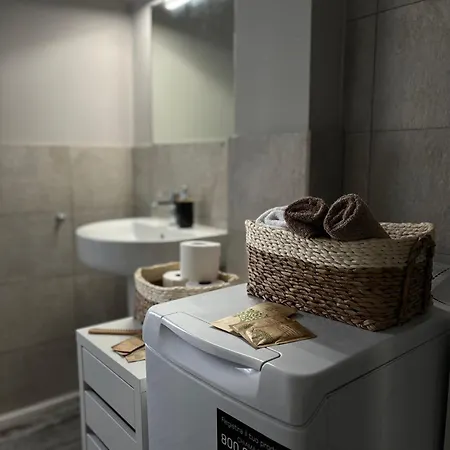 In Garibaldi Station And Self Check In 4 People Appartement Milan