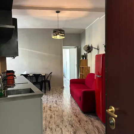 In Garibaldi Station And Self Check In 4 People Milan