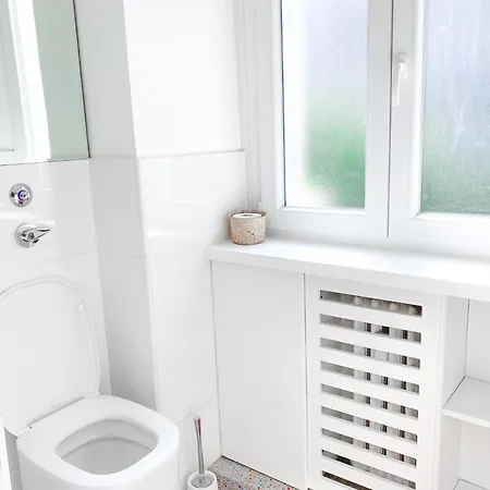 Santorsola 5 - Modern Duomo شقة ميلان