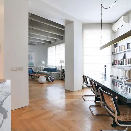 Luxury Penthouse With Rooftop Terrace Milán