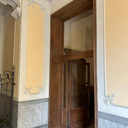 아파트 In Historic Building- Porta Venezia