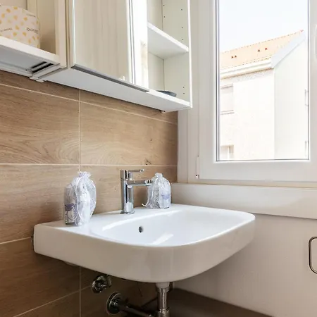 Bilocale A Pochi Passi Da Loreto Apartment Milan