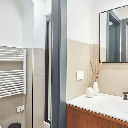 Easylife - - Tadino 13 - Porta Venezia * Mediolan