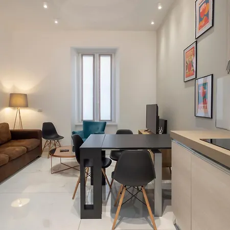 Xenia - Elegant Three-room In Moscova Area