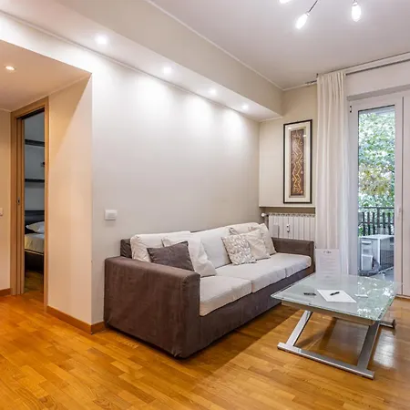 아파트 Porta Vittoria 1br, Free Ac, Wifi & Netflix By Tilo