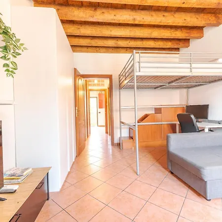 Apartment Guest Planet - Rosso - Navigli Area *