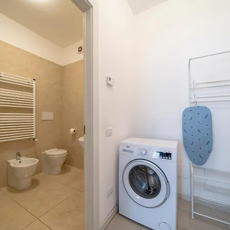 Orange - Bhome Milan