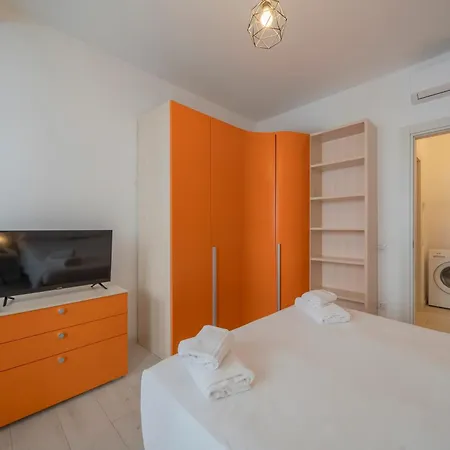 Orange - Bhome Milan