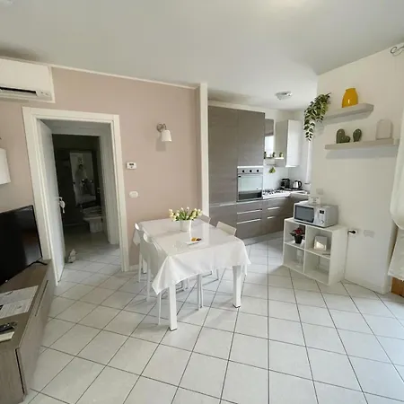 Torakiki's Linate Airport M2 Lambrate Apartman *