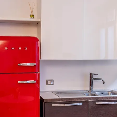Apartment Romantic Navigli - 15min Duomo - Free Parking Milan