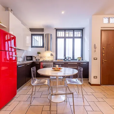 Romantic Navigli - 15min Duomo - Free Parking *