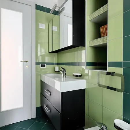 Hostmate - - Tortona *