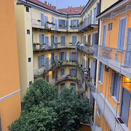 Porta Romana Experience - Authentic Milanese Flat * Milán