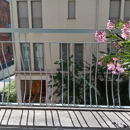 Isola 게스트하우스