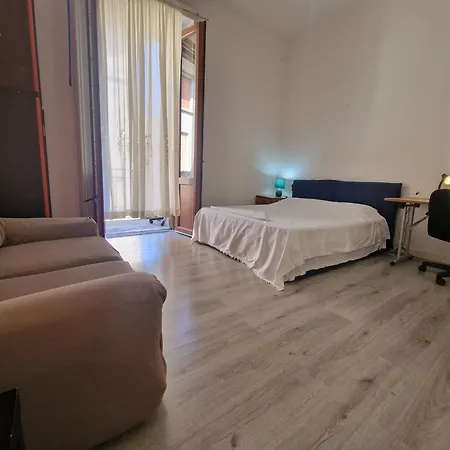 In The Center - Stanza In Centro Citta 홈스테이 밀라노