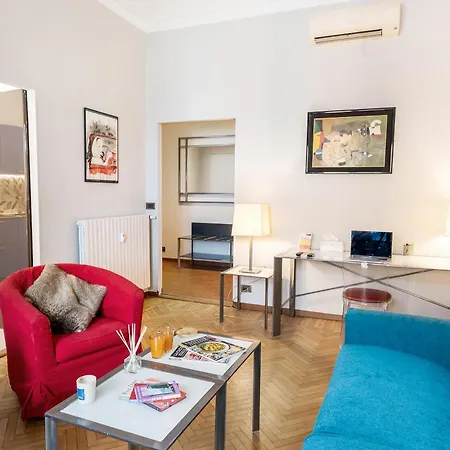 Tra Via Brera E Via Spiga, Deluxe Apartment