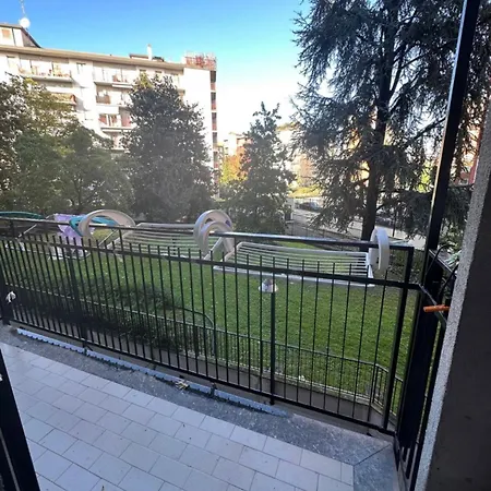 Gigli, Con Cucina In Comune E Terrazza * Mailand