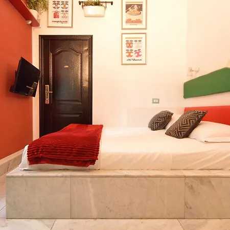 Apartment Bellissimo Mini A Tema Bandiera Italiana, Potente Wi-fi, 3 Linee Metropolitane Dietro Casa, Collegato Direttamente Con Aeroporto Di Malpensa E Rho Fiera Milan