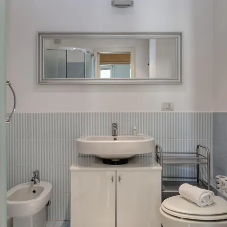 Joivy Warm & Airy Flat Near The Centre