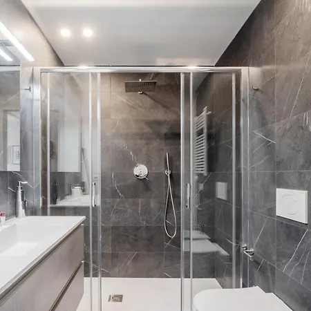 Guesthost - Porta Venezia - Modern Near Corso Buenos! Apartman *