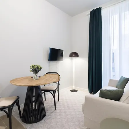 Art Combo In Porta Venezia, * Milano