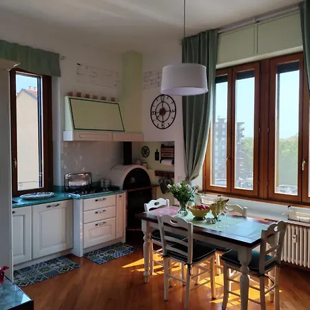 Alice's Apartment