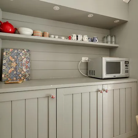 Joivy Cosy 1br Flat Near Sempione Park Apartment